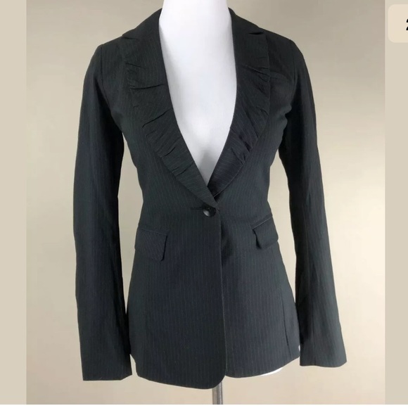 Cabi Pinstriped Fitted Blazer SIze 6 - Picture 2 of 11